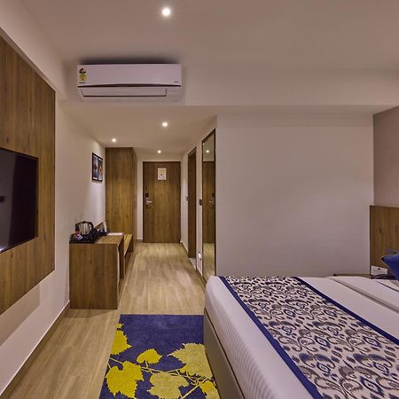 Grand Continent Hebbal A Sarovar Portico Affiliate Hotel Bangalore Exterior foto