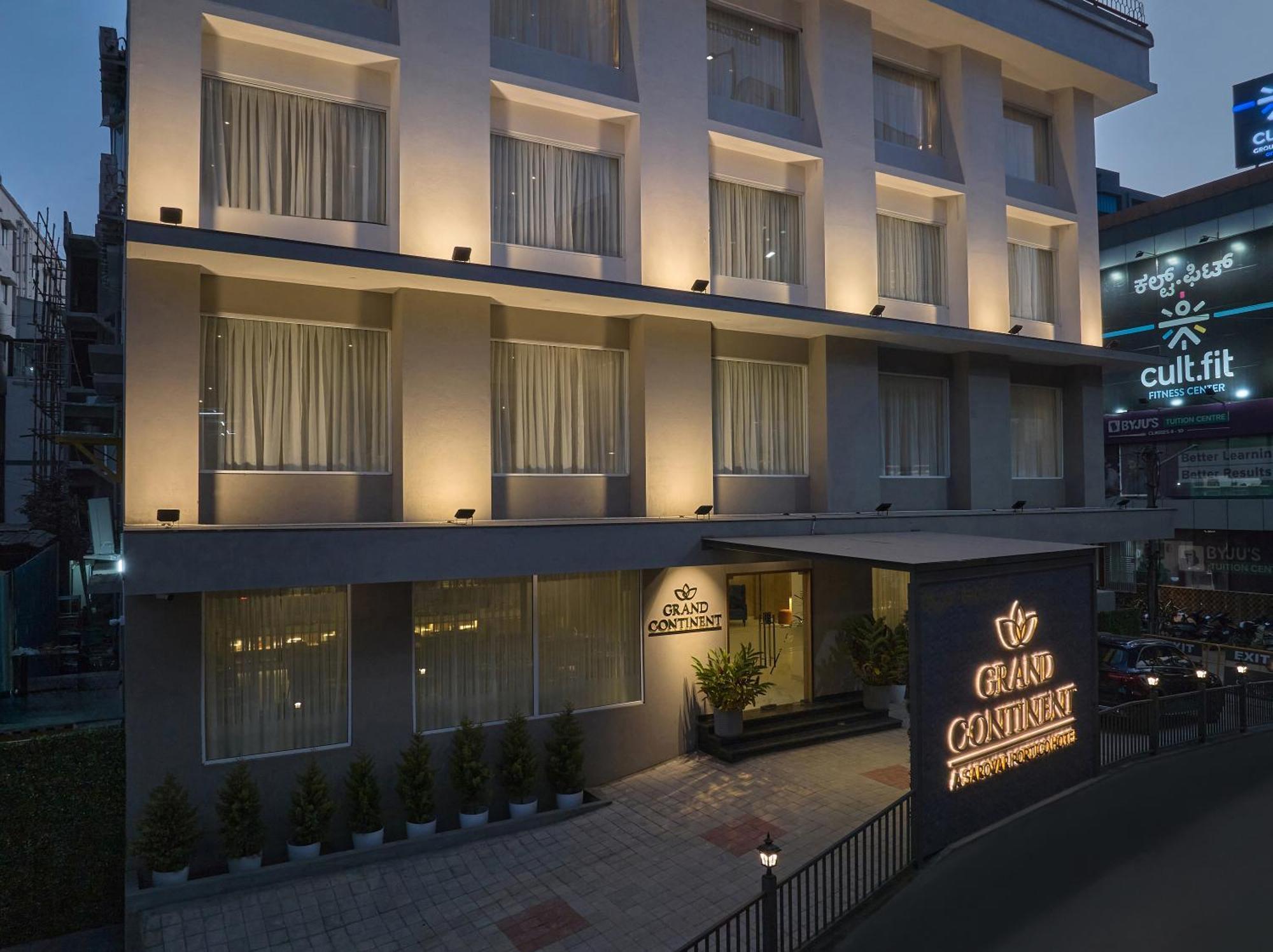 Grand Continent Hebbal A Sarovar Portico Affiliate Hotel Bangalore Exterior foto
