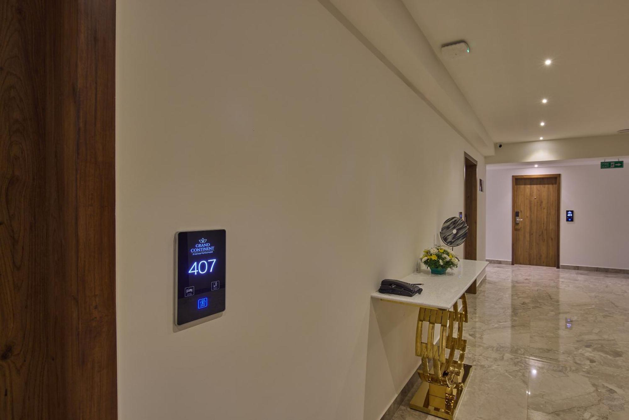 Grand Continent Hebbal A Sarovar Portico Affiliate Hotel Bangalore Exterior foto