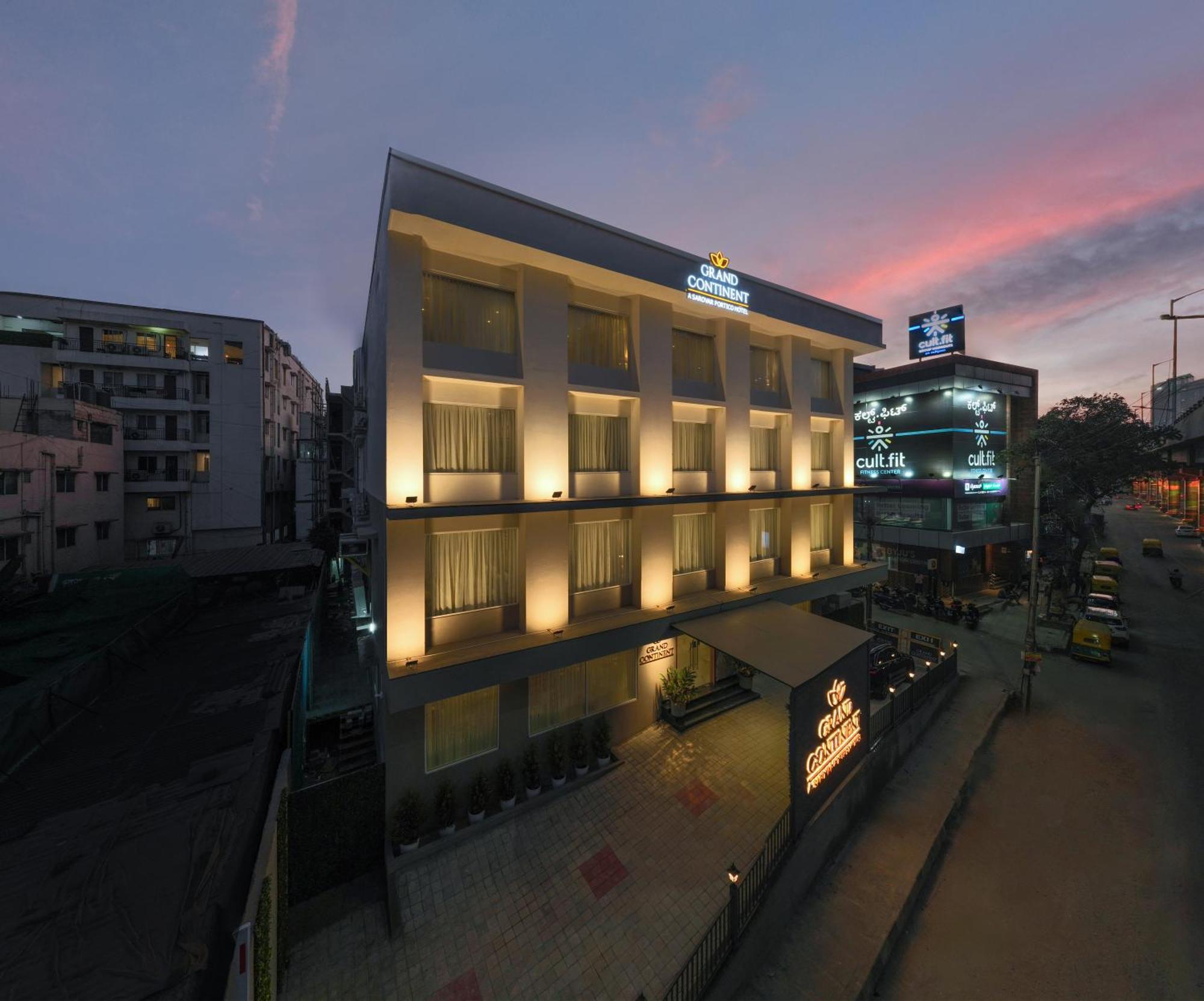 Grand Continent Hebbal A Sarovar Portico Affiliate Hotel Bangalore Exterior foto